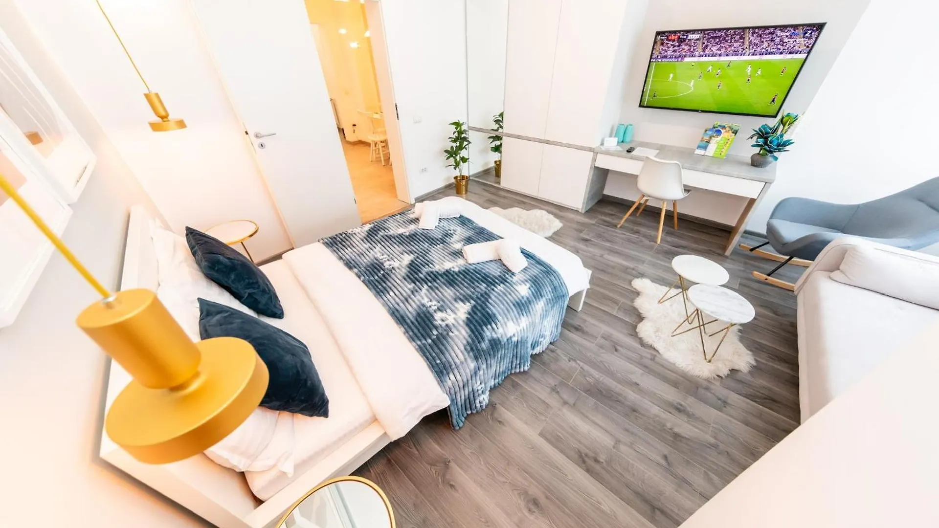 Apartment Bloom Ultracentral Studio Bucharest Romania
