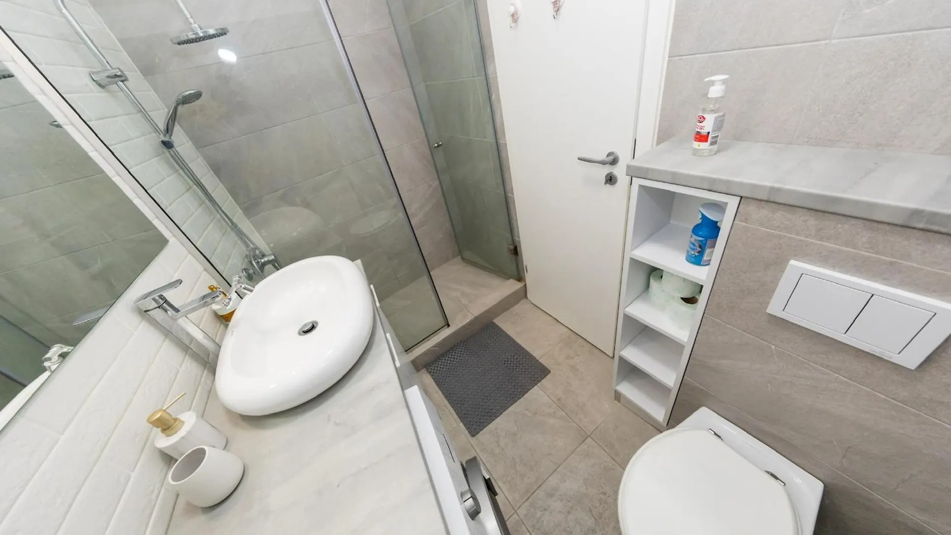 Bloom Ultracentral Studio Bucharest Apartment