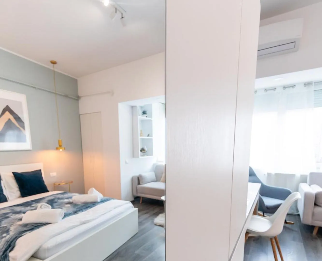 Bloom Ultracentral Studio Bukarest